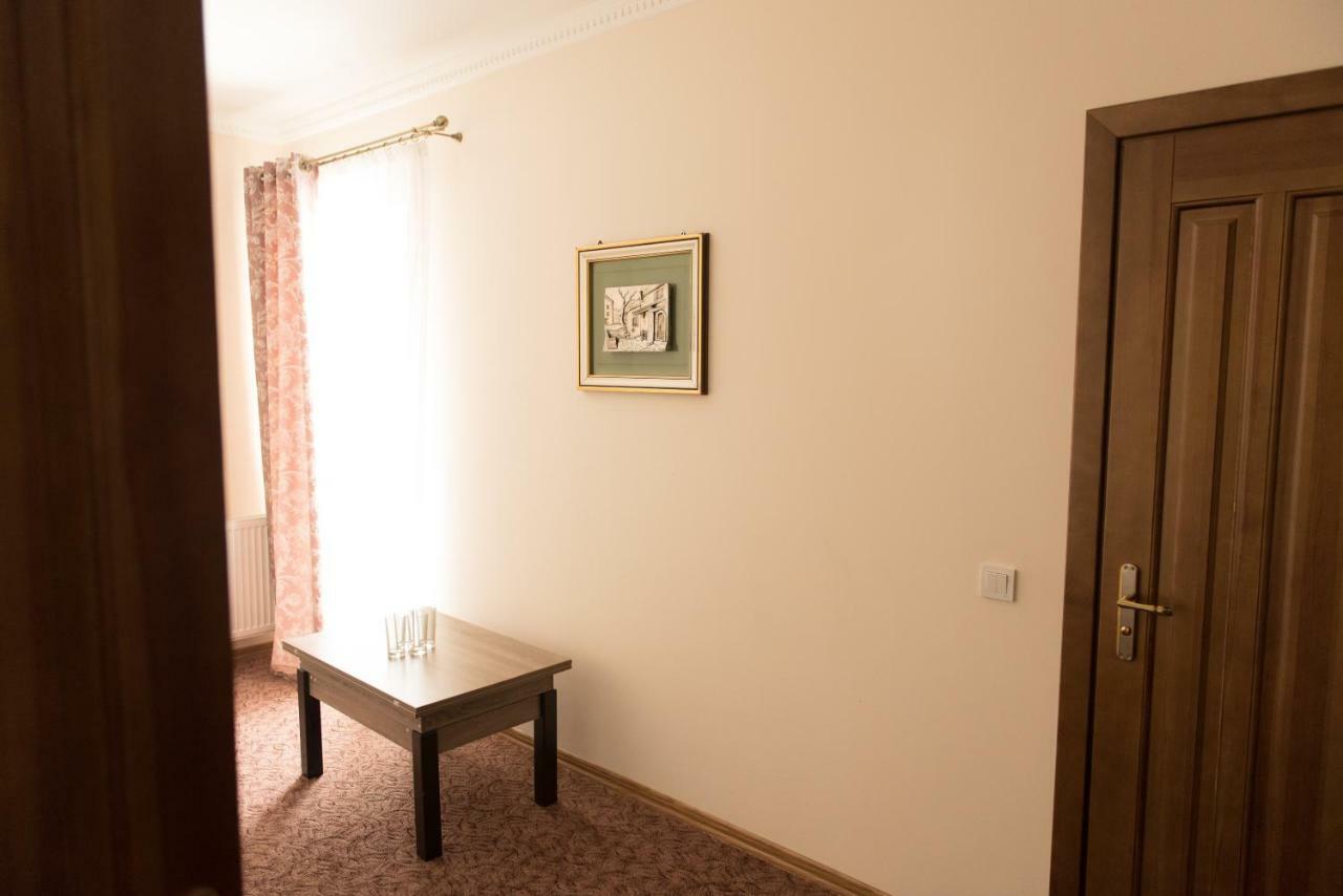 Hotel Korona Kolybayevka Экстерьер фото